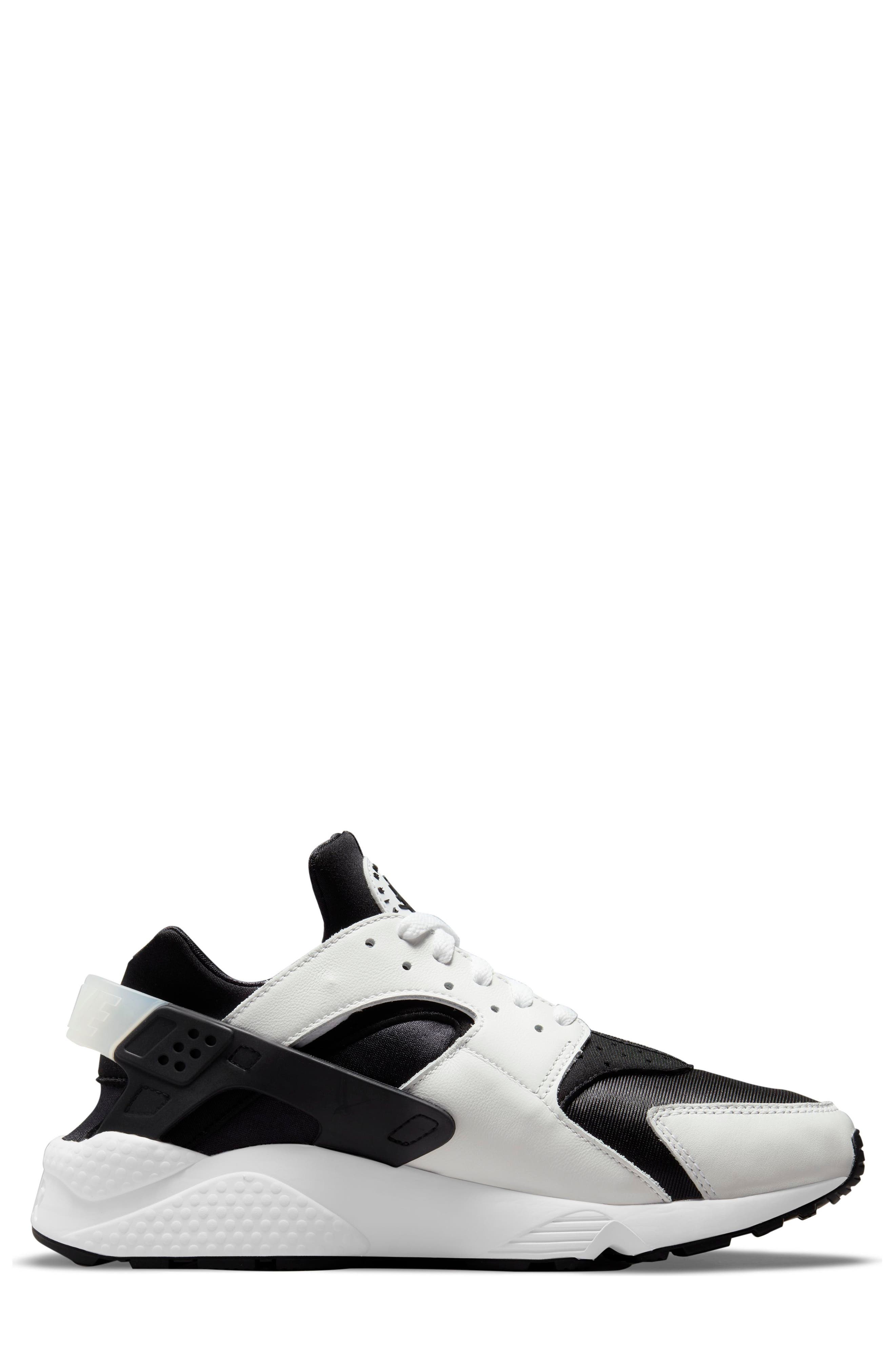 Nike Air Huarache Sneaker, Alternate, color, 