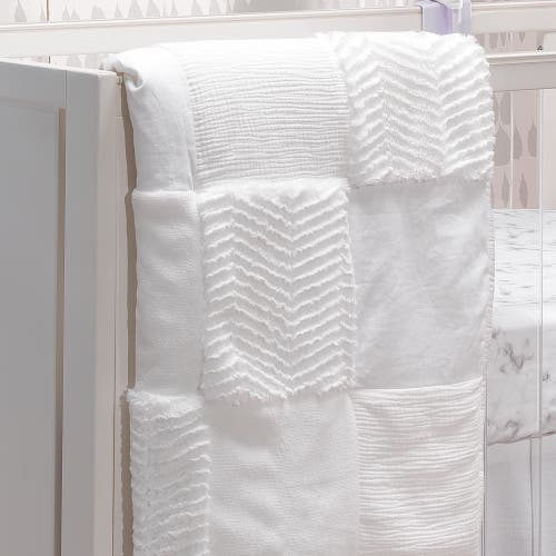 Lambs & Ivy Signature White Luxury Textured Patchwork Crib/toddler Quilt