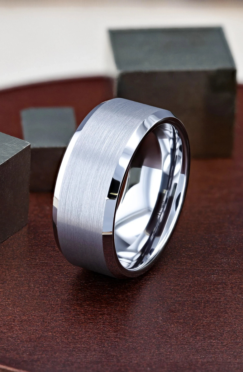 Larson Jewelers Sheffield Flat Beveled Tungsten Carbide Wedding Band Brushed Center Comfort Fit, Alternate, color, Metallic Silver 4Mm
