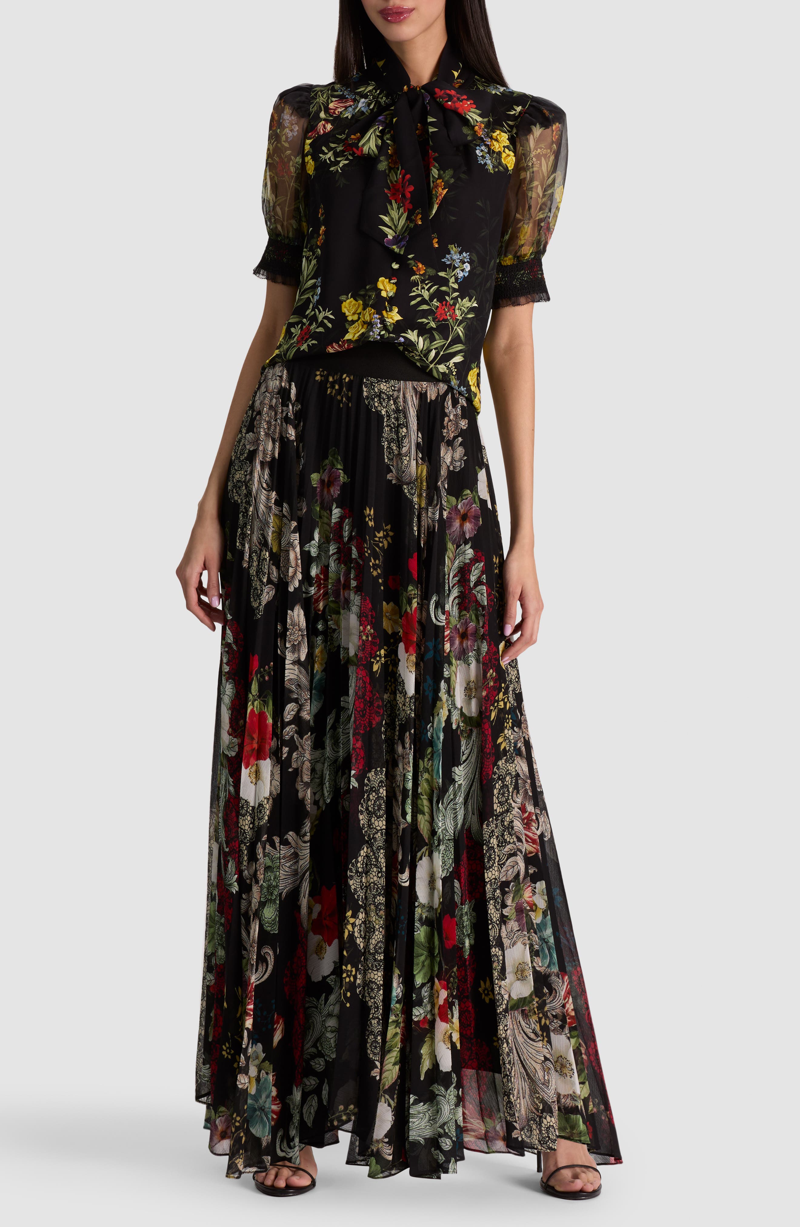 selected DESERT SPRIGS BLACK