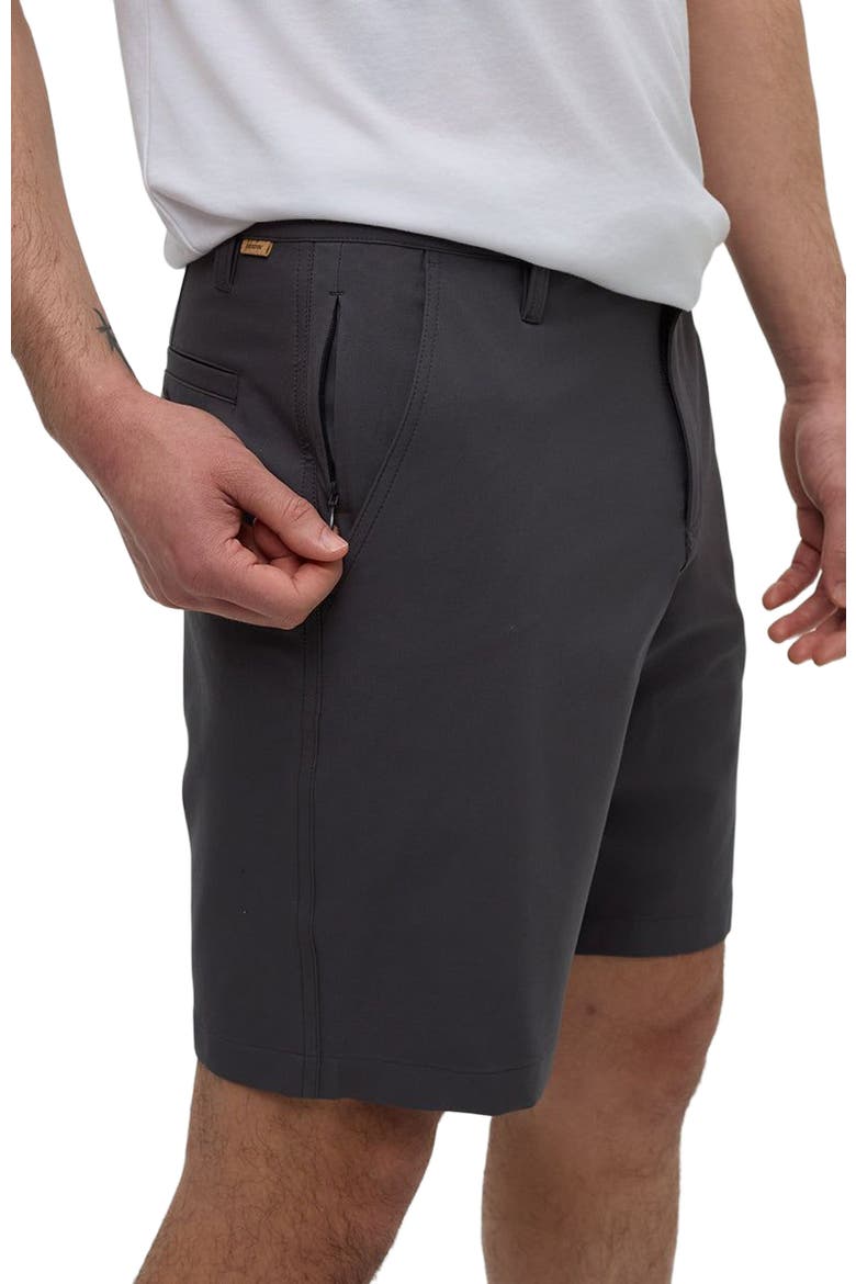InMotion Latitude Short, Alternate, color, Graphite