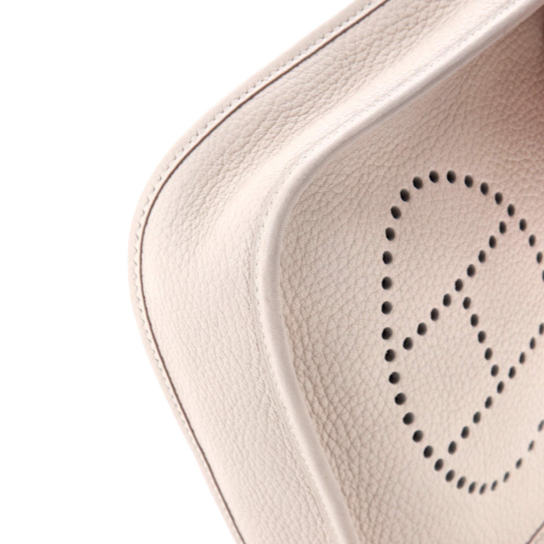 Pre-Owned Hermes Evelyne Bag Gen III Clemence TPM, Alternate, color, Craie