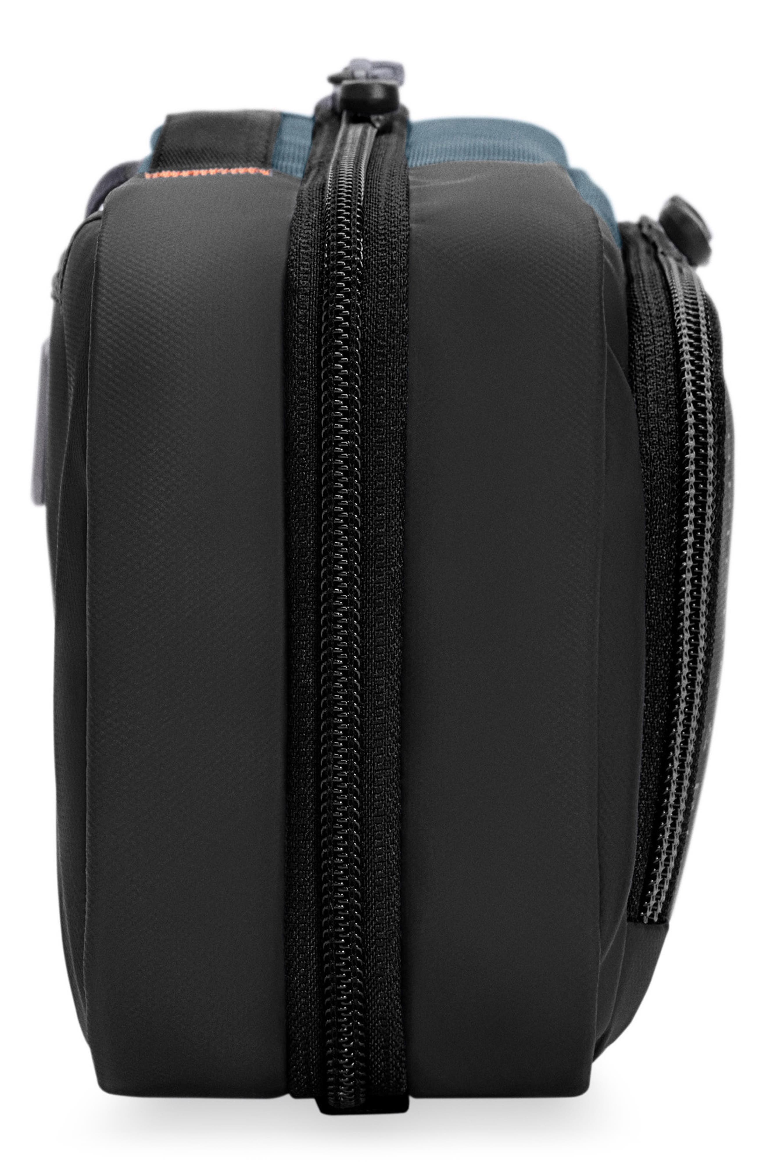 Briggs 
Riley ZDX Hanging Toiletry Bag, Alternate, color, Ocean