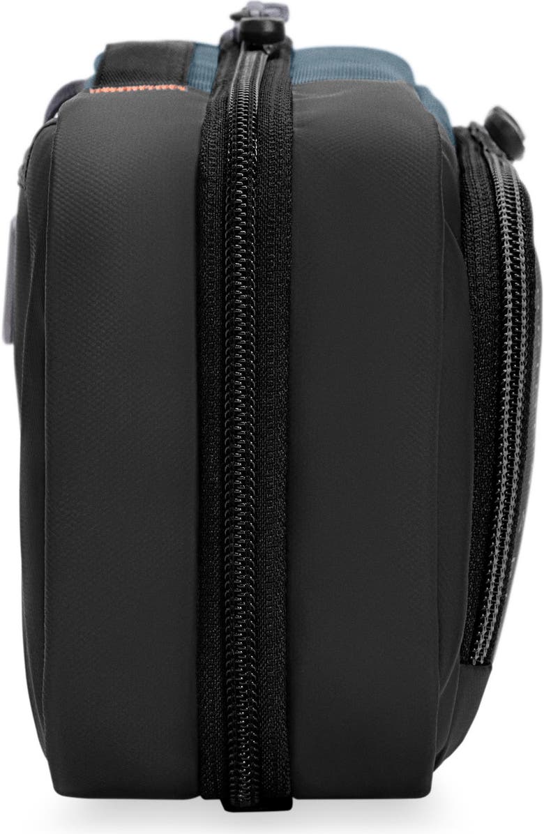 Briggs
Riley ZDX Hanging Toiletry Bag, Alternate, color, Ocean