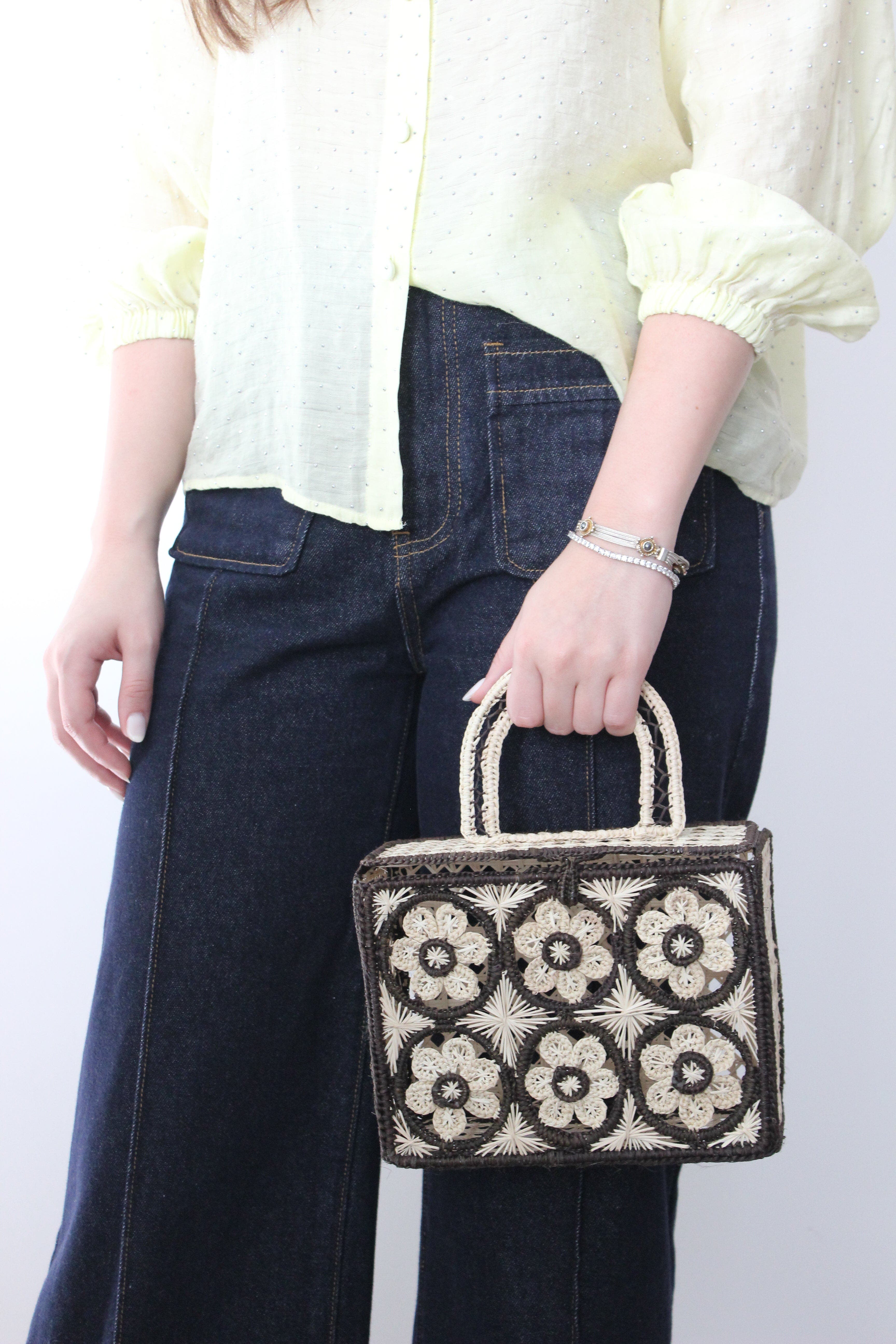 Amazónica Siena Handbag, Alternate, color, Beige / Black