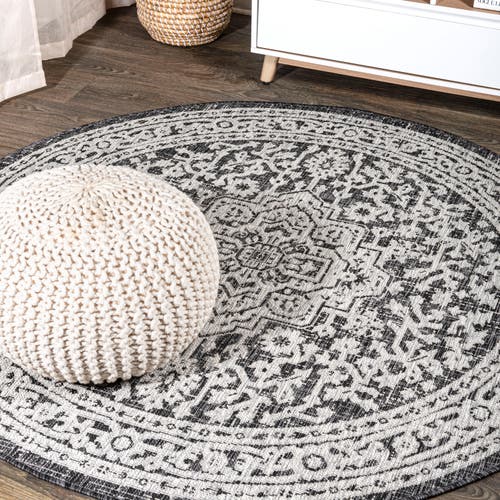Jonathan Y Sinjuri Medallion Textured Weave Indoor/outdoor Round Area Rug In Gray/black