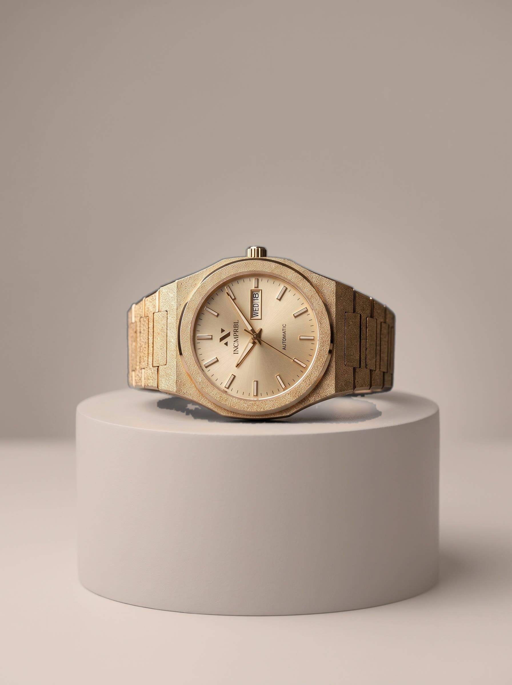 selected Rich Frosted Yellow Gold
