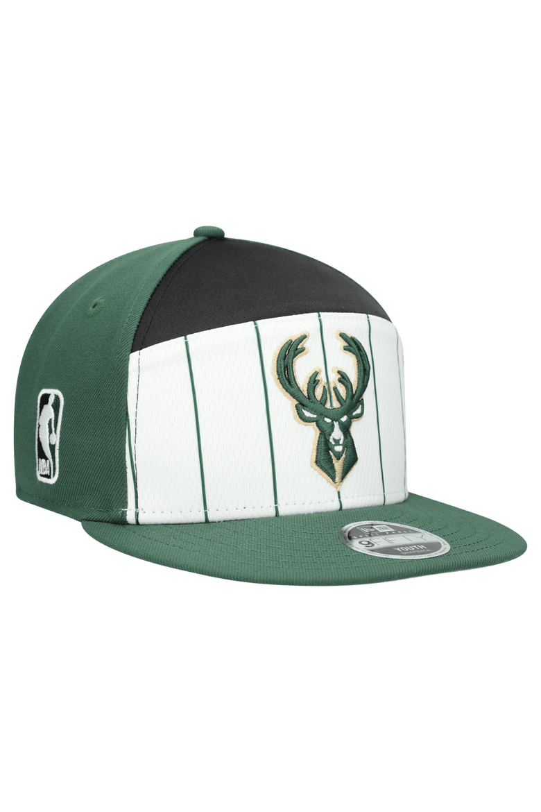 Youth New Era  White/Hunter Green Milwaukee Bucks 2025 NBA Tip Off Split Panel 9FIFTY Snapback Hat, Main, color, White