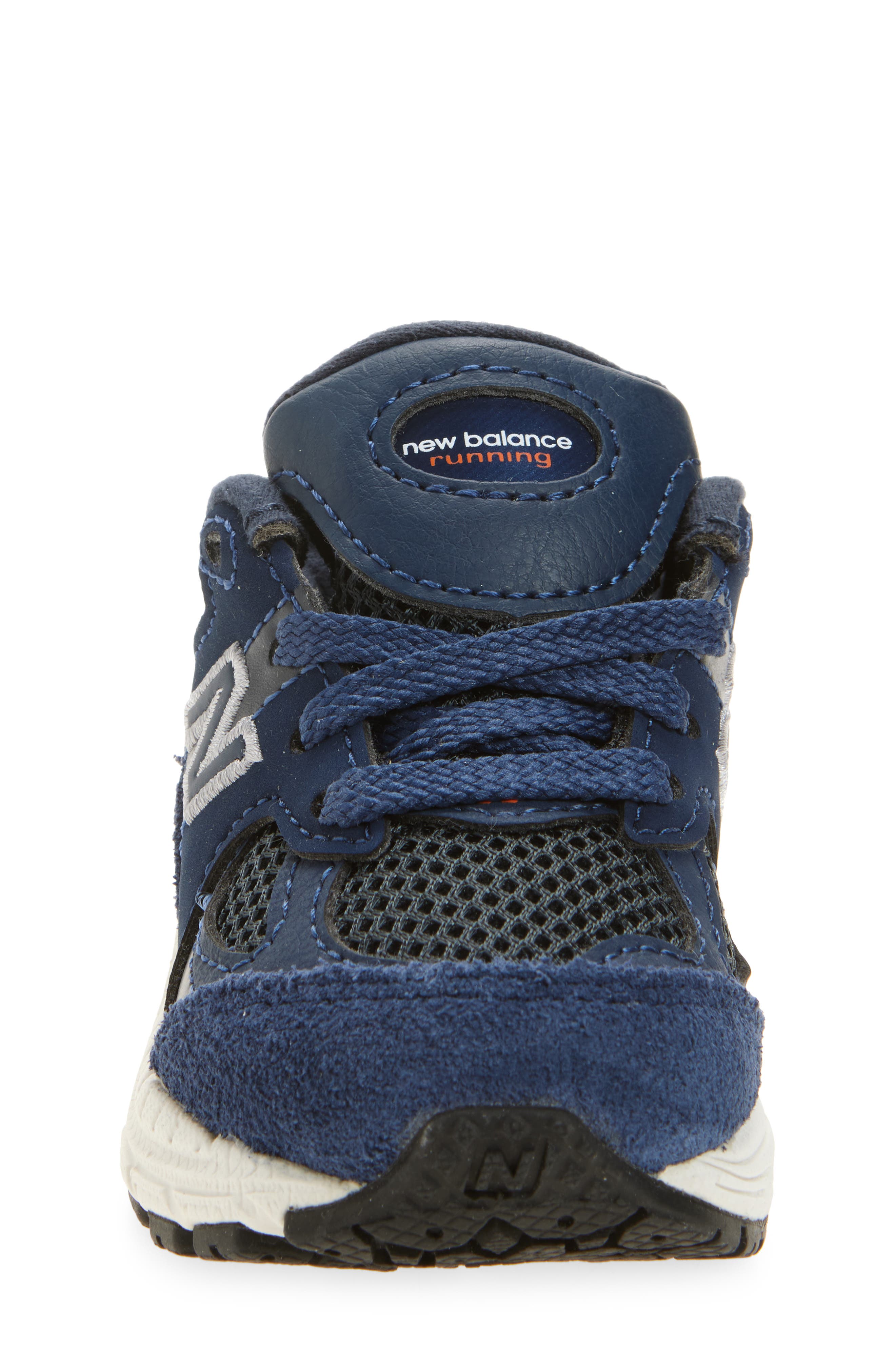 New Balance Kids' 2002 Sneaker, Alternate, color, Nb Navy/ Outerspace
