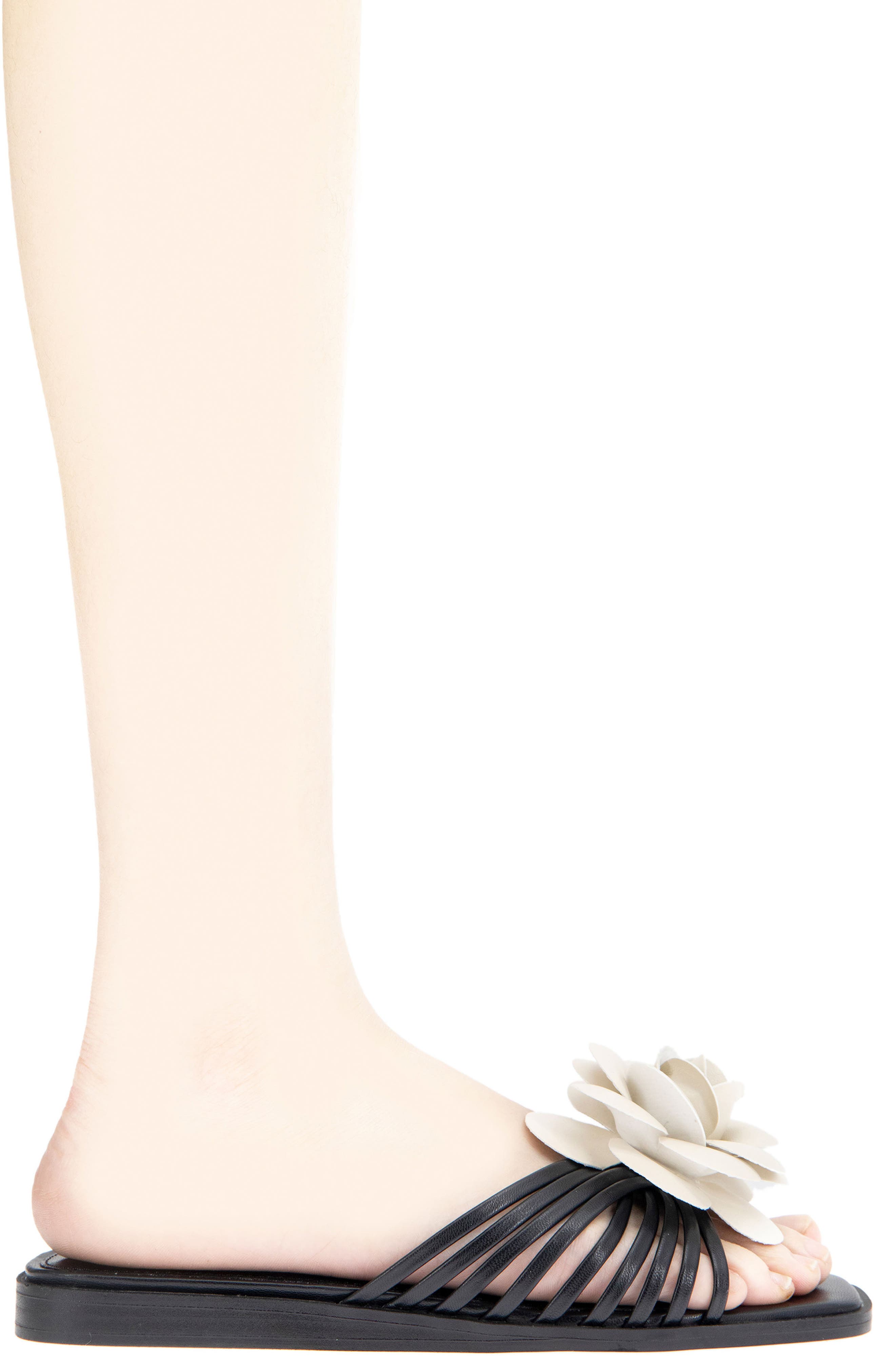 BCBGeneration Masha Flower Appliqué Sandal, Alternate, color, Black-Bianca