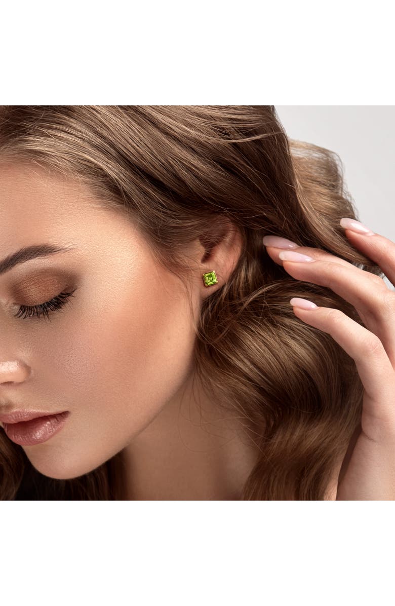 Peridot Square Stud Earrings 14k