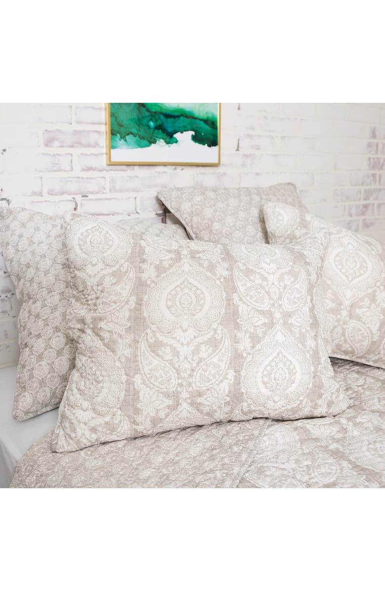 carol & frank Margot Quilt, Main, color, Gray