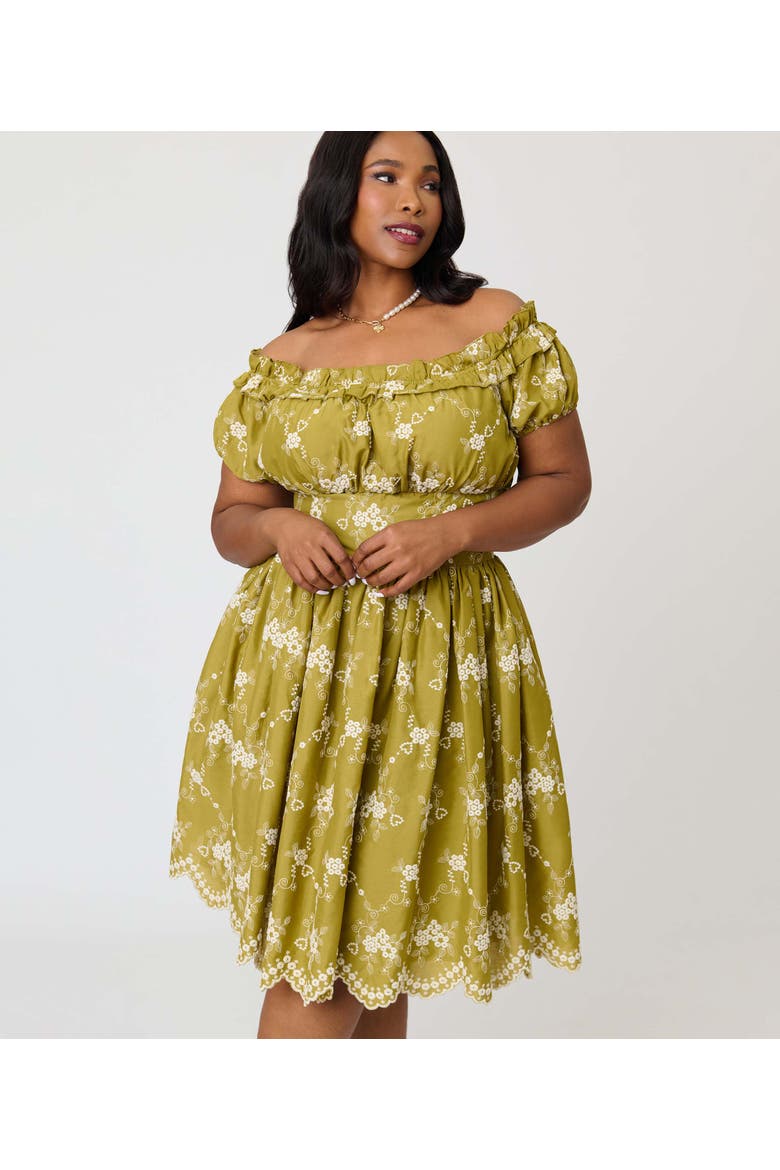 Plus Size 1950s Off The Shoulder Ruffle Swing Dress, Alternate, color, Green w/ Floral Print