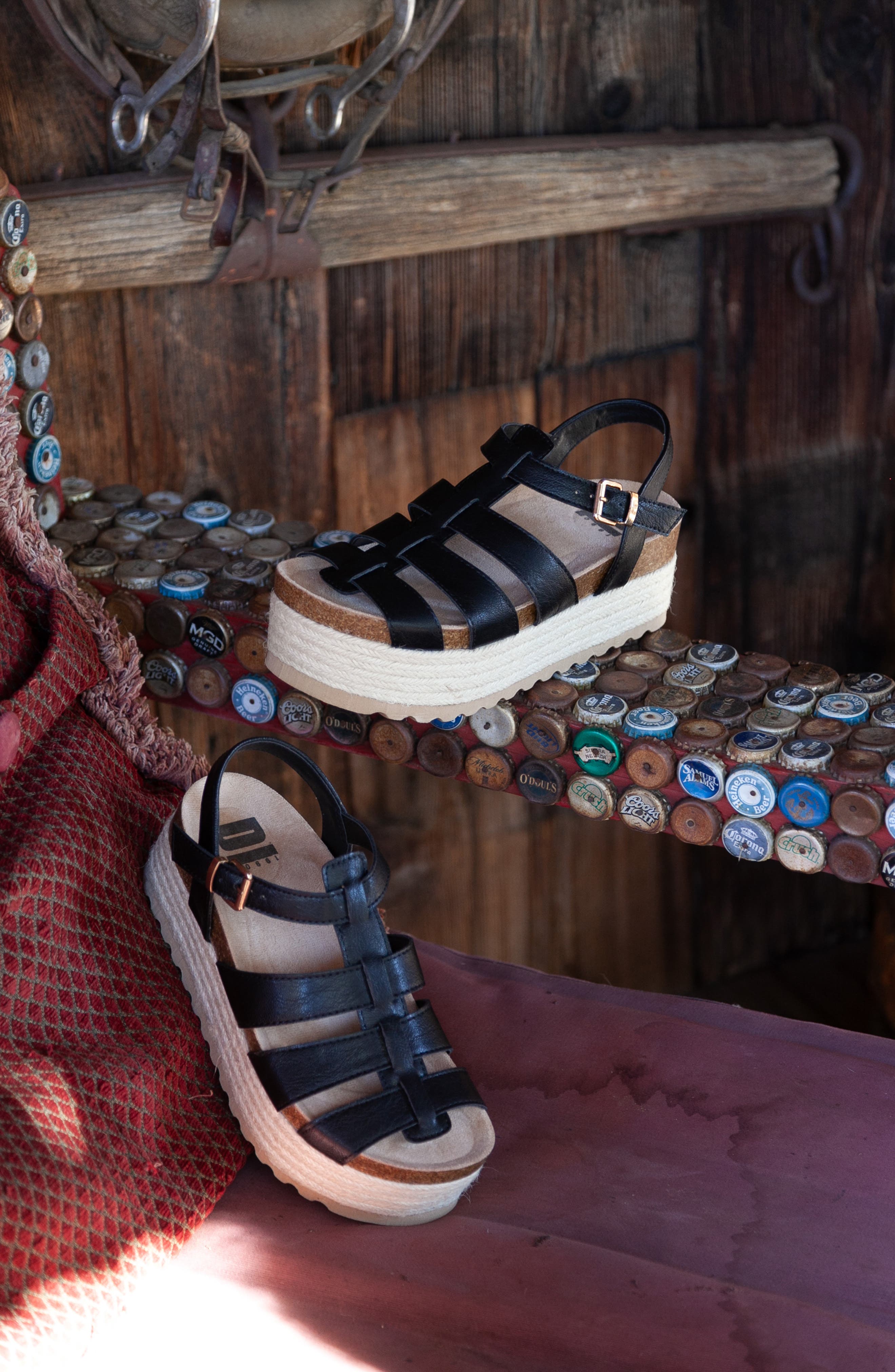 Dirty Laundry Paramoore Platform Sandal, Alternate, color, 