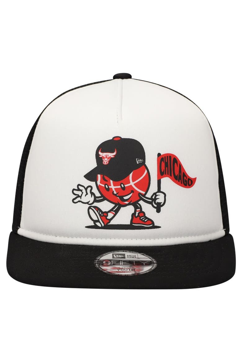 Youth New Era White/Black Chicago Bulls Court Sport Mascot 9FIFTY Snapback Hat, Alternate, color, White