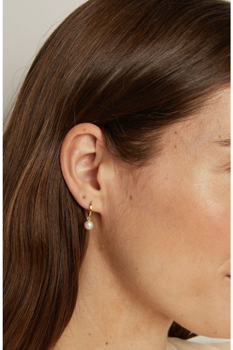 Pearl Huggie Earrings, Alternate, color, Yellow Gold Vermeil