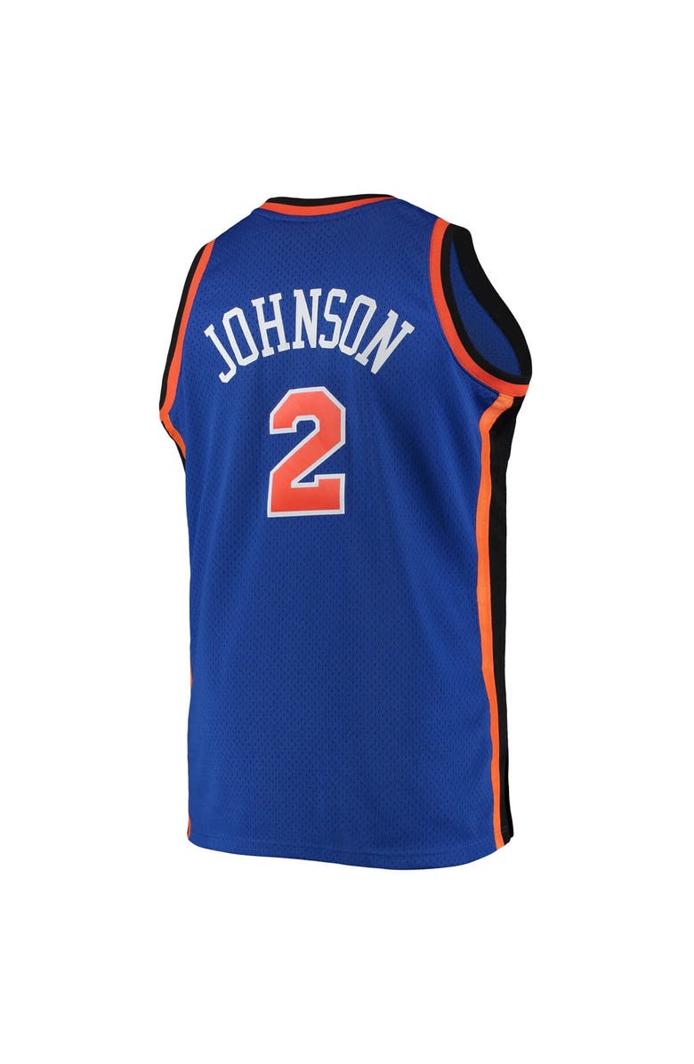 Mitchell & Ness Men's Mitchell & Ness Larry Johnson Blue New York Knicks 1998/99 Big & Tall Hardwood Classics Swingman Jersey, Alternate, color, 