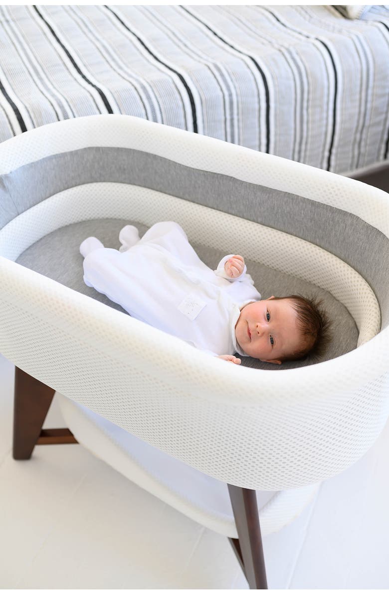 Little Partners TrüBliss<sup>™</sup> Evi Smart Bassinet, Alternate, color, White