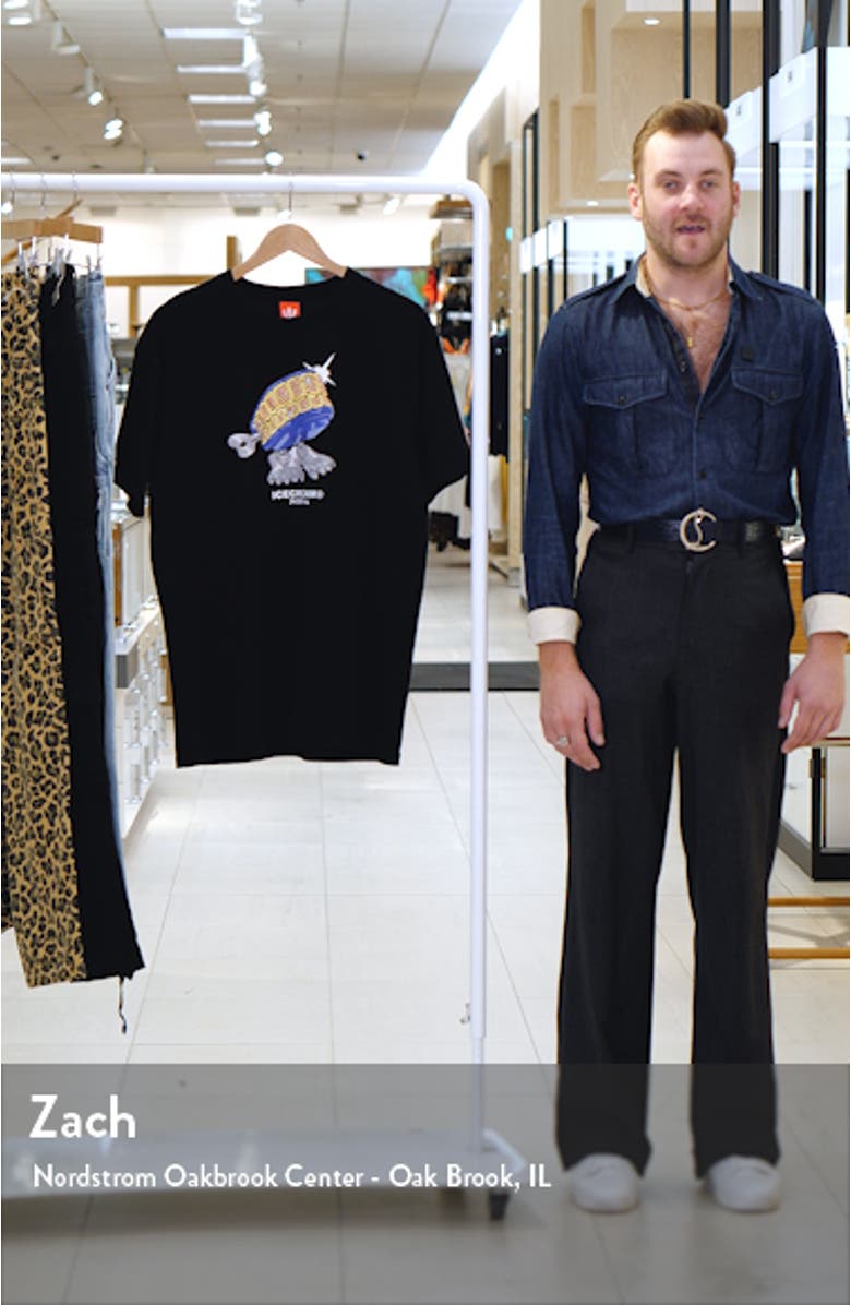 Chatterbox Graphic T-Shirt, sales video thumbnail