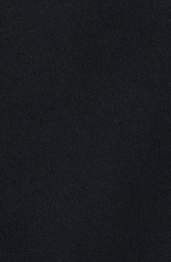 Modern Fit Fleece Crewneck Sweatshirt