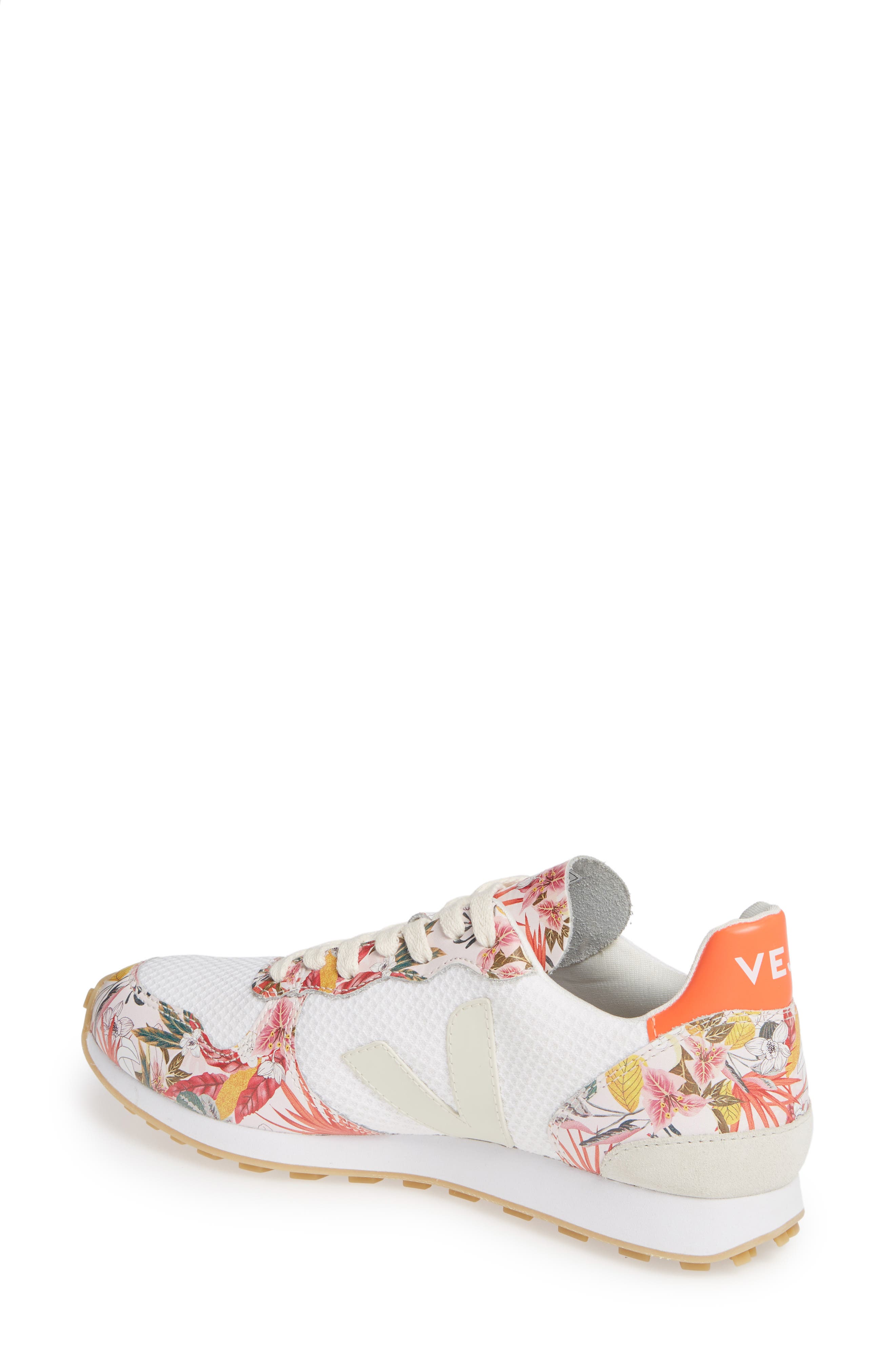 Veja Holiday Sneaker, Alternate, color, 