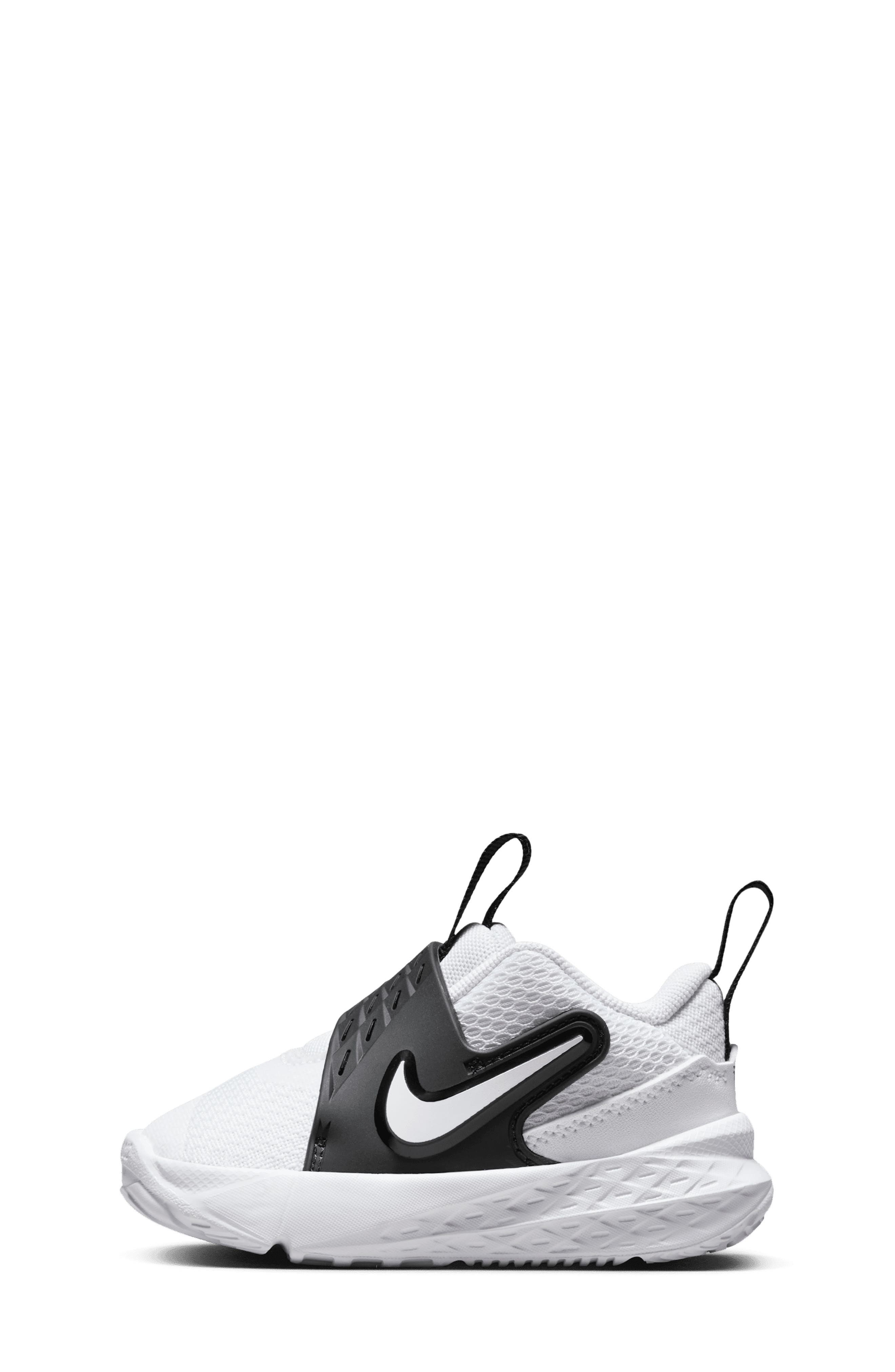 Nike Kids
 Team Hustle D 12 Basketball Sneaker, Alternate, color, 101 White/Black/White