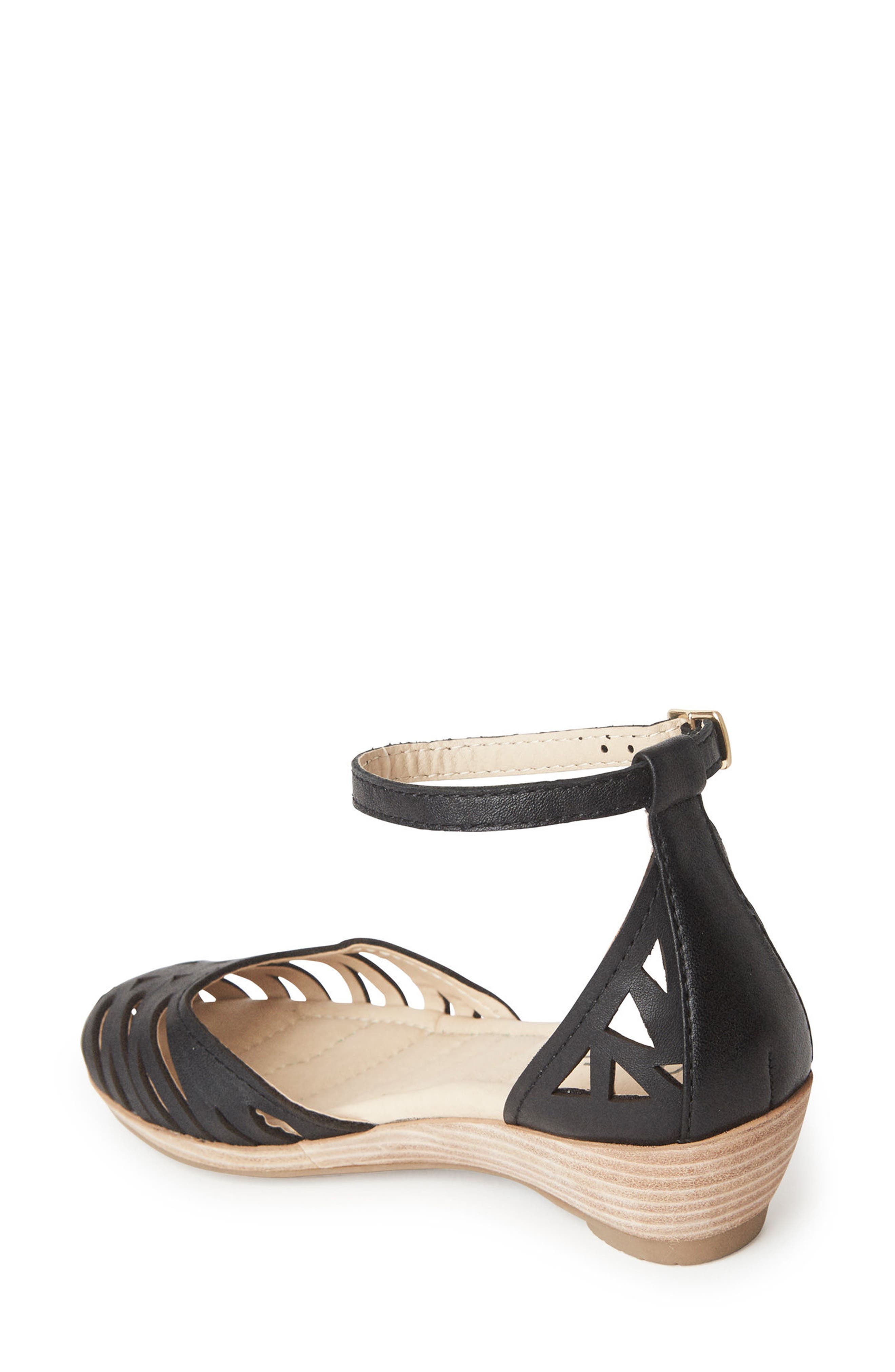 Me Too Nalani Ankle Strap Sandal, Alternate, color, 