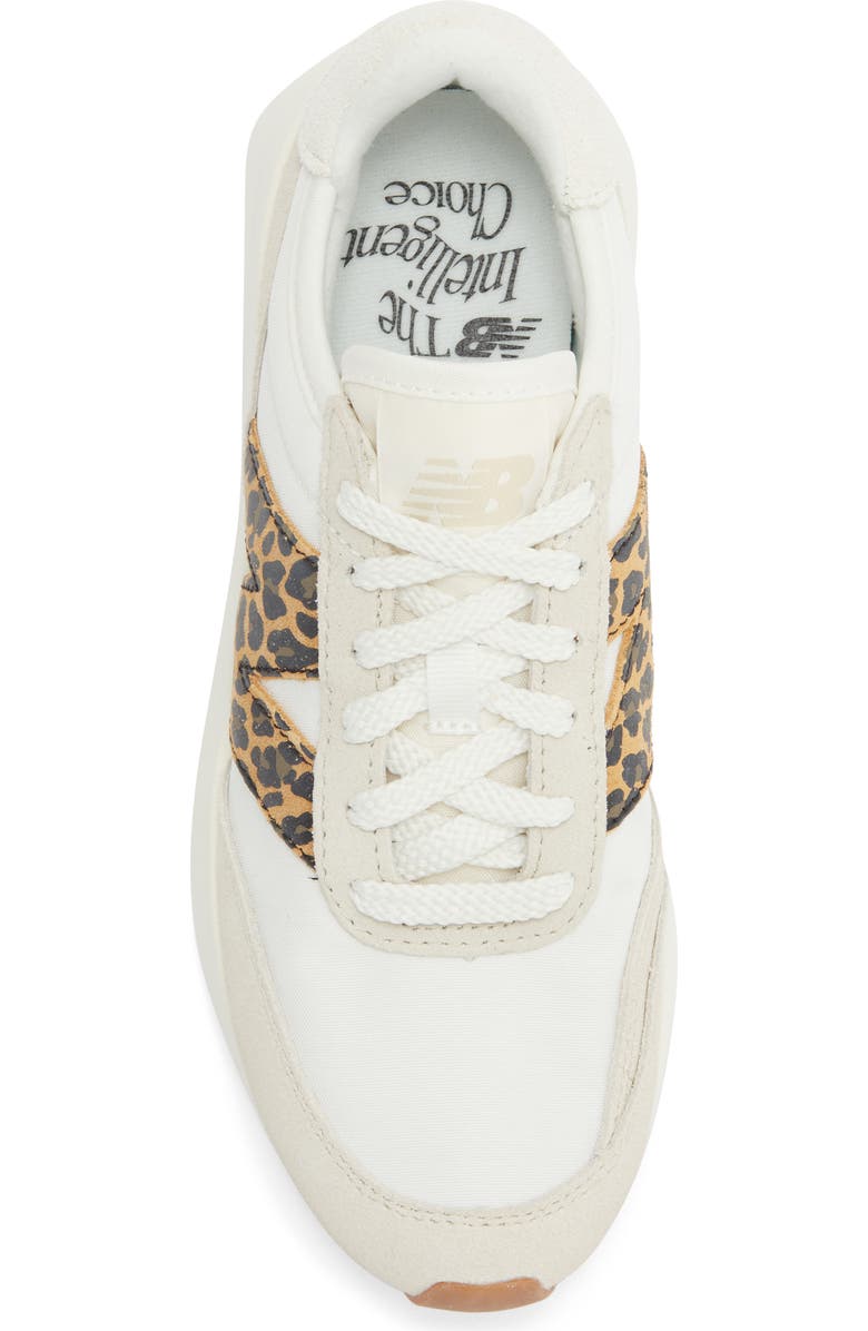 New Balance Gender Inclusive 370 Sneaker, Alternate, color, Timber Wolf/ Gum