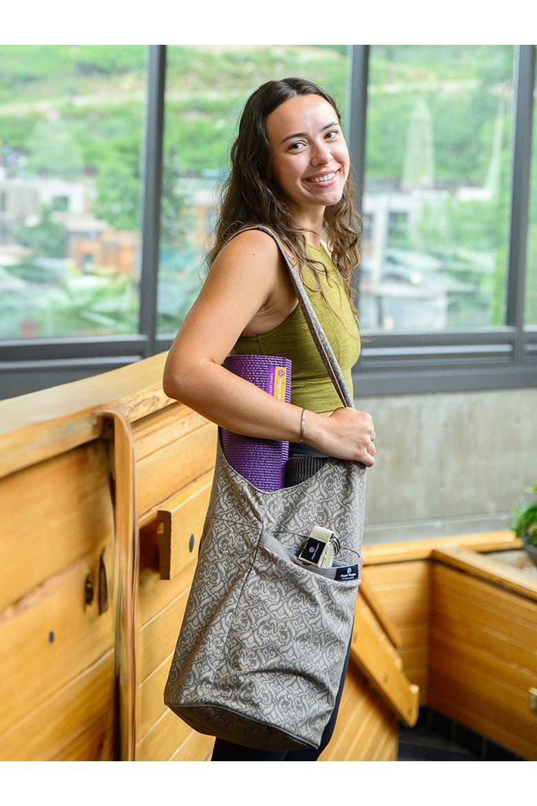 Yoga Tote Bag, Alternate, color, Luxe Taupe