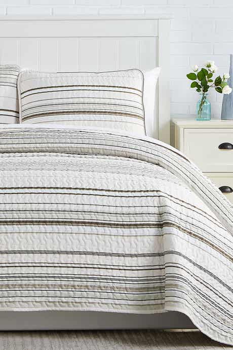 SOUTHSHORE FINE LINENS Coastal Stripes Oversized Quilt Sets