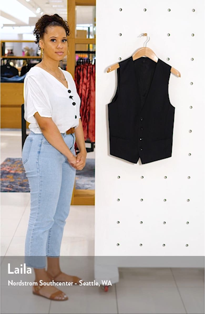 Huge/Weste Solid Wool Vest, sales video thumbnail