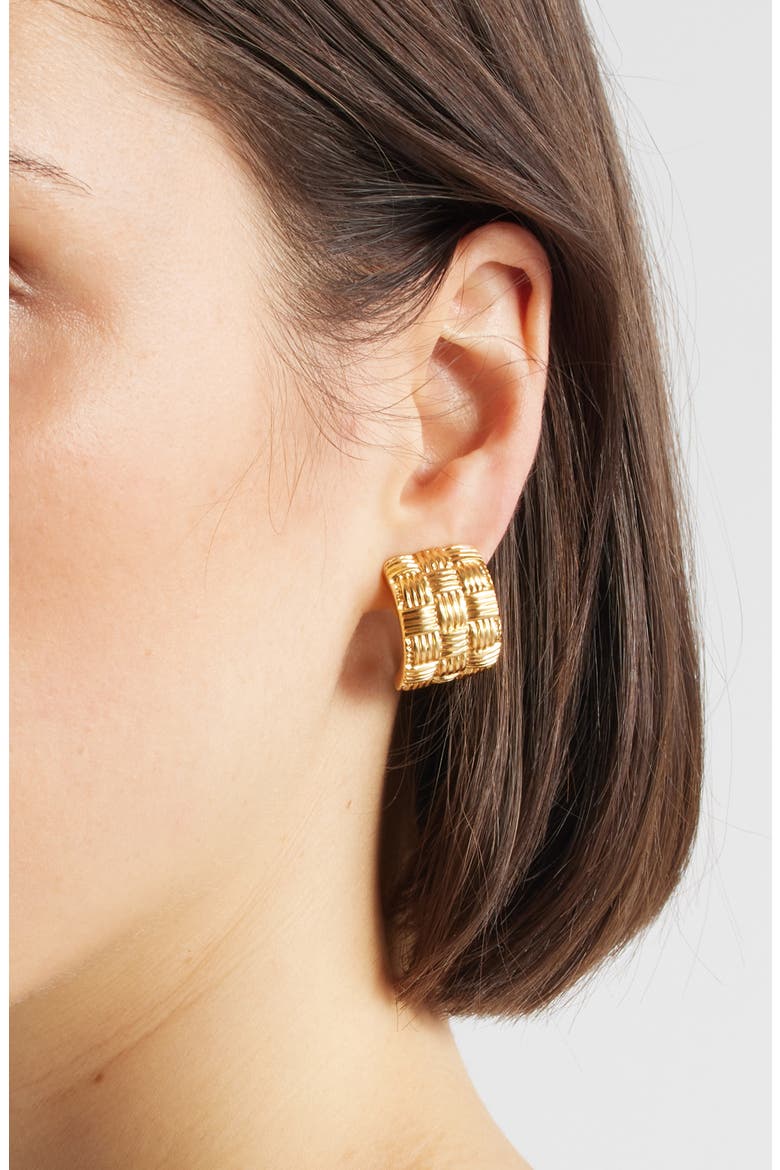 Tufted Huggie Hoop Earrings, Alternate, color, GOLD