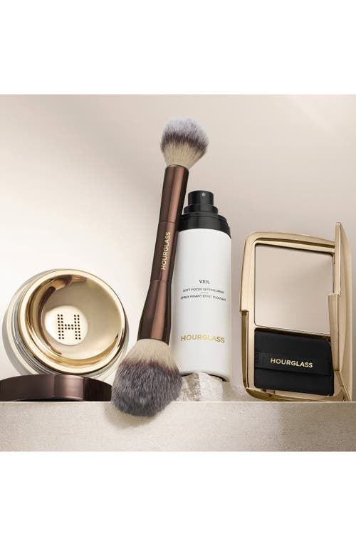 Hourglass Veil Soft Focus Setting Spray In No Color