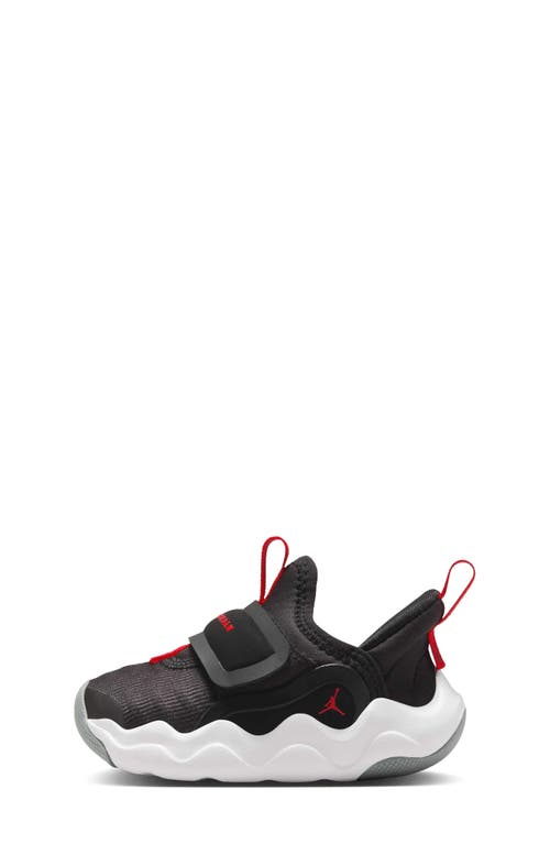 Nike 23/7.2 Easyon Sneaker In Black/university Red/grey