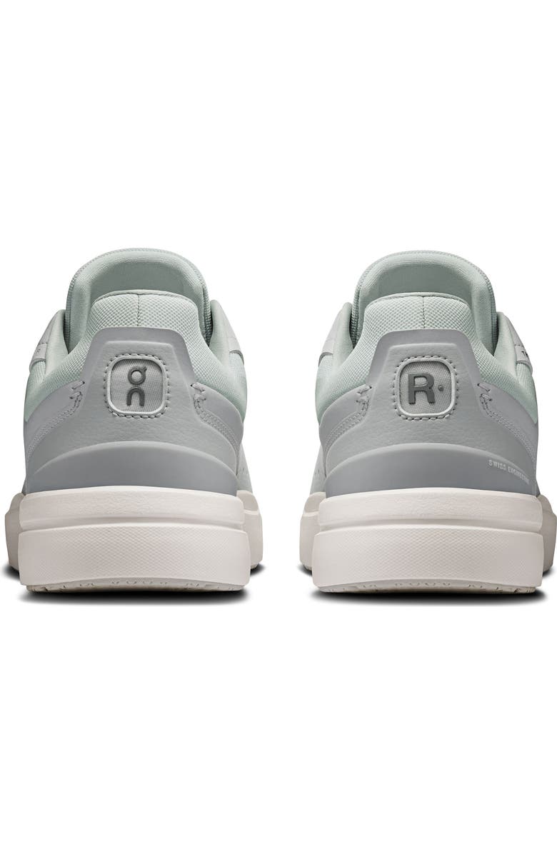 On THE ROGER Advantage Tennis Sneaker, Alternate, color, Wolf/ Glacier