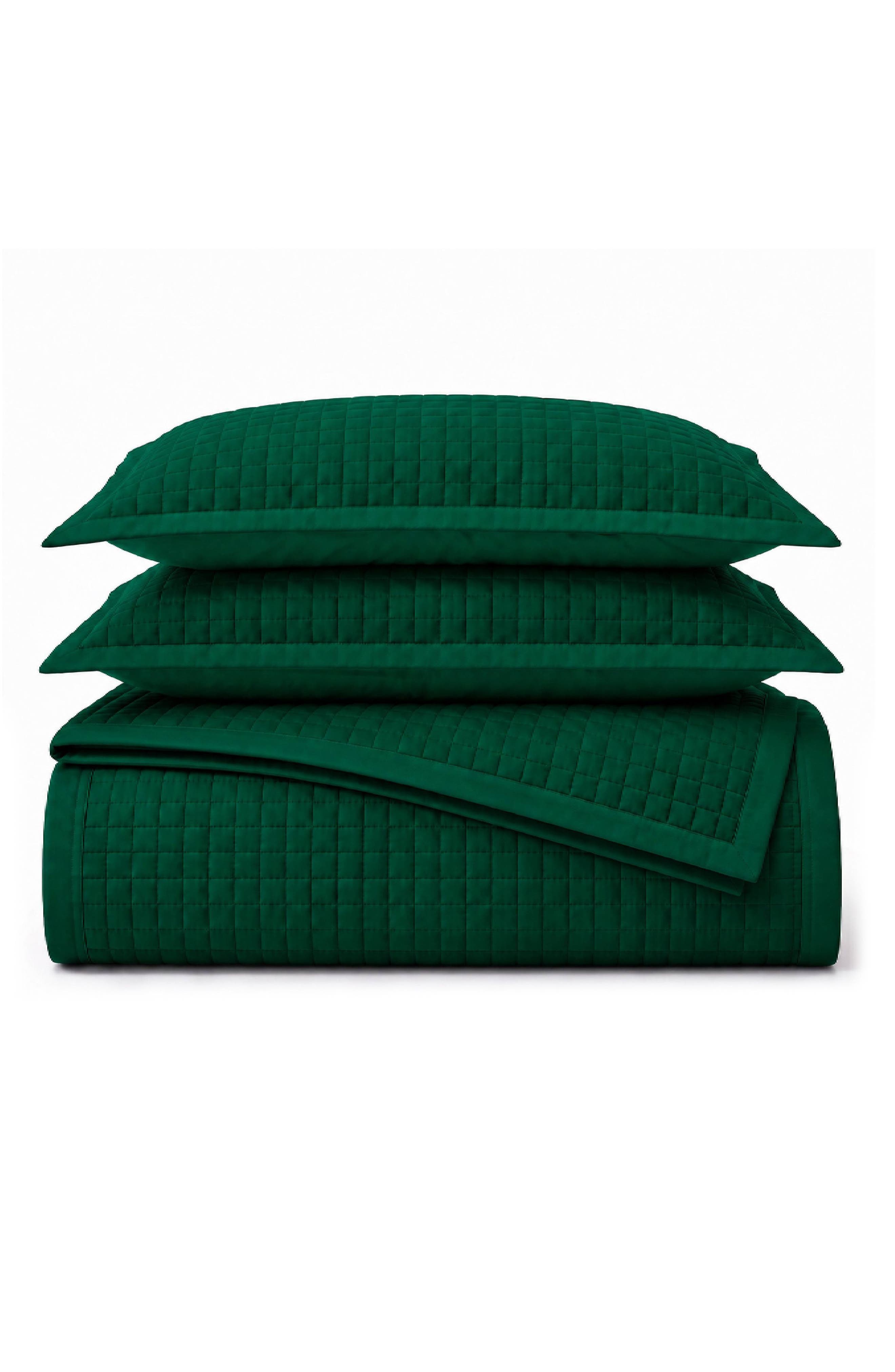 EMERALD GREEN