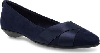 Oalise Pointed Toe Flat