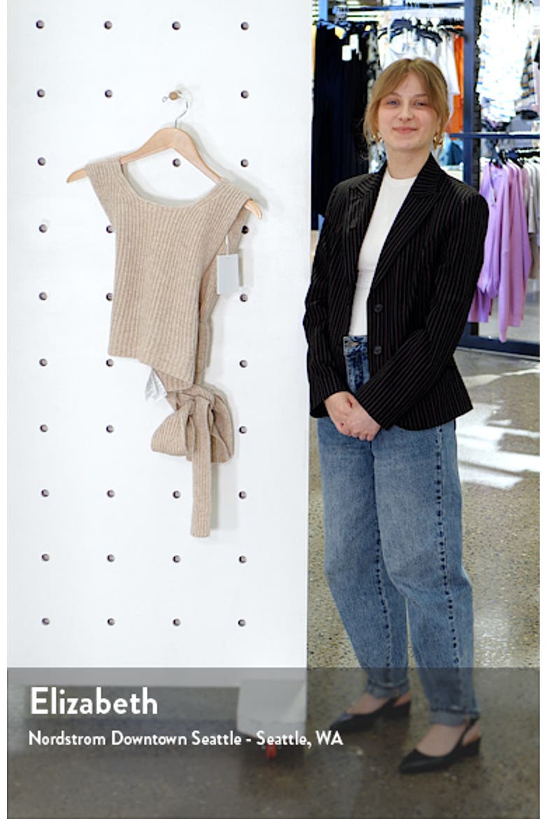 Back Bow Sleeveless Sweater video