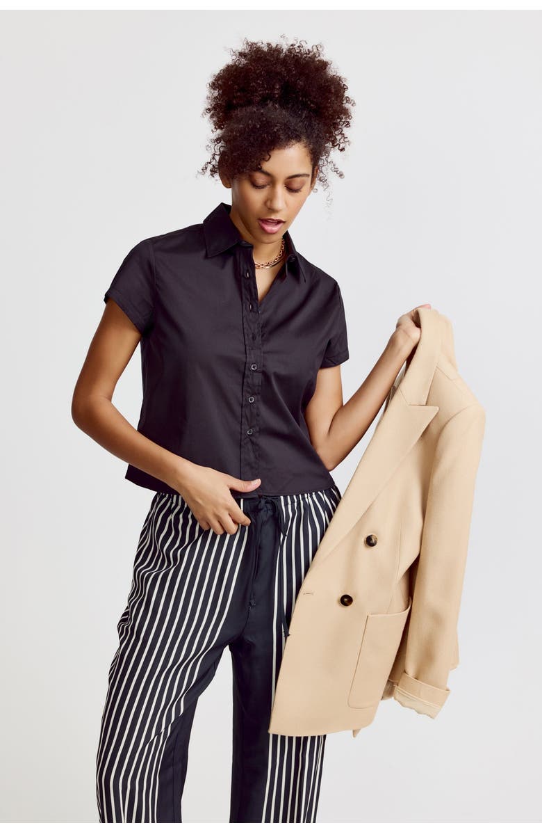 The Shirt by Rochelle Behrens The Boxy Cropped Short Sleeve Shirt, Main, color, Black