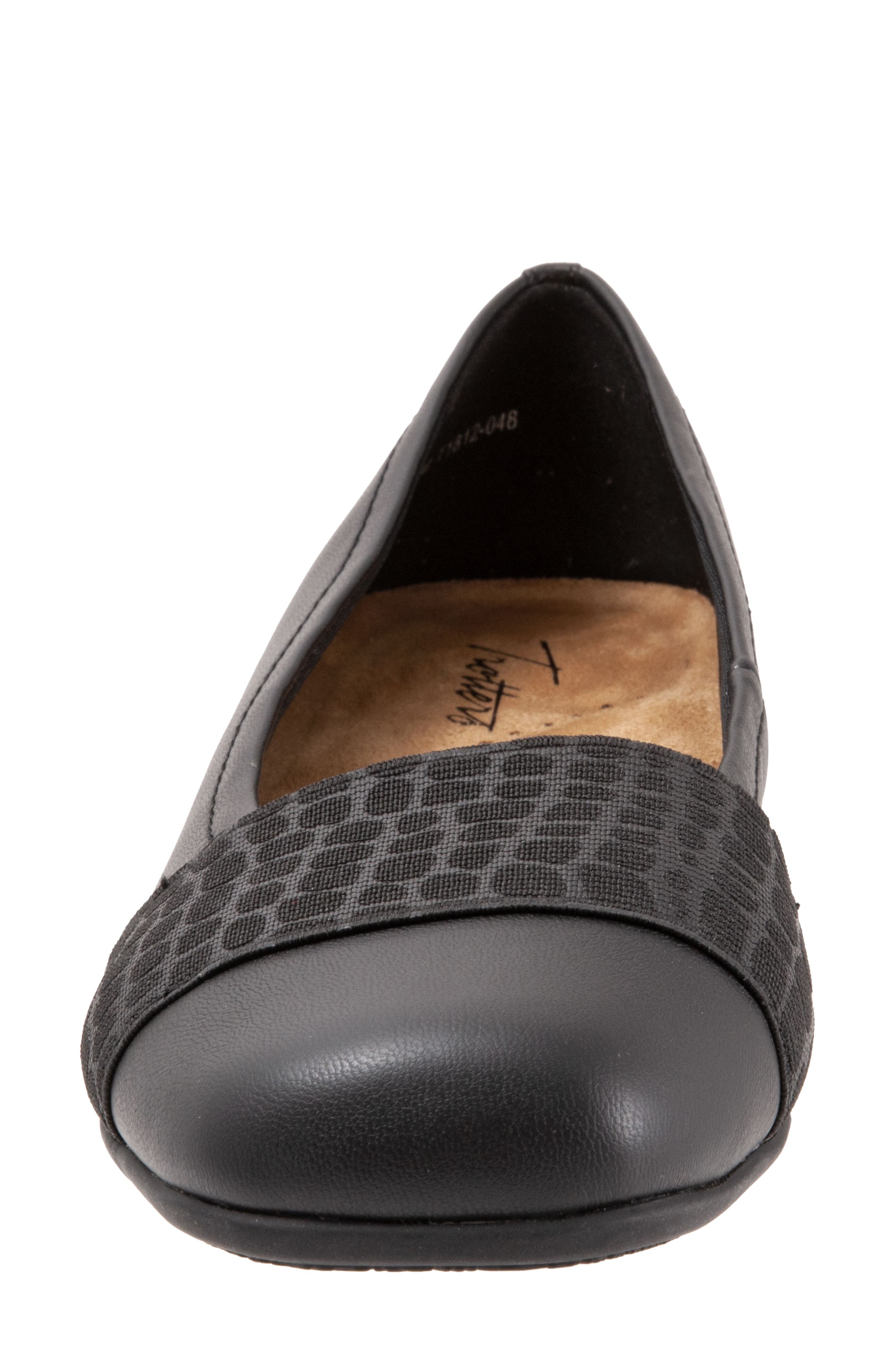 Trotters Samantha Flat, Alternate, color, Black Crocodile Leather