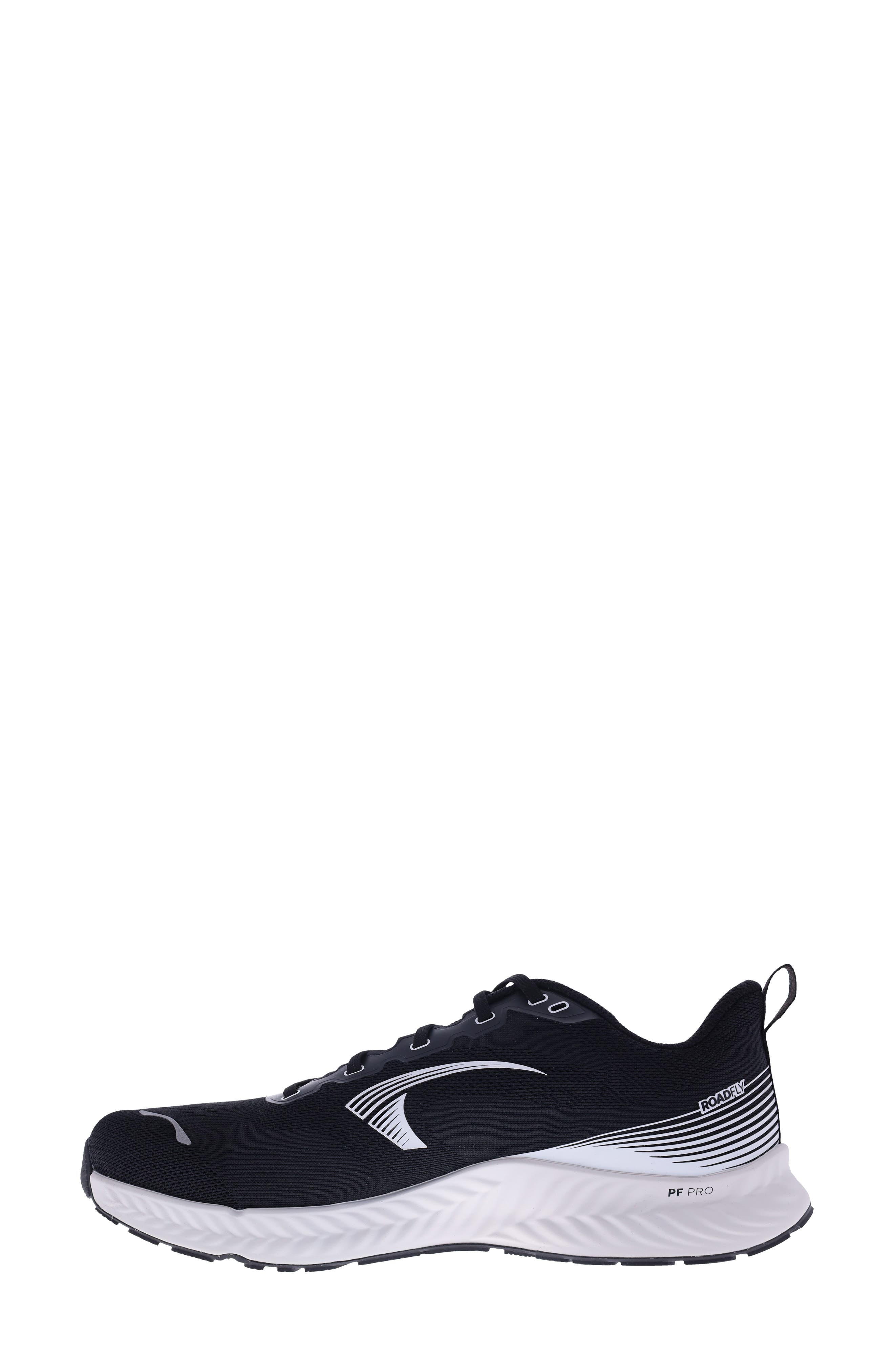 Roadfly Running Shoe, Alternate, color, BLACK/ WHITE