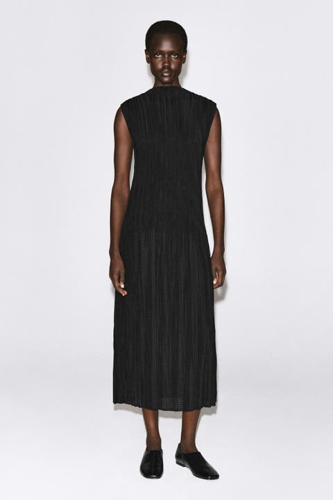 Pleated Jacquard Sleeveless Maxi Dress