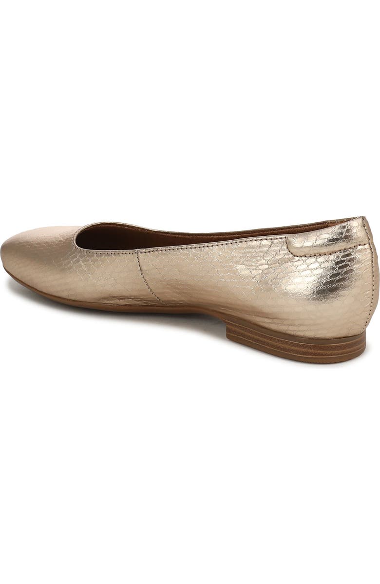 Naturalizer Kelley Ballet Flat, Alternate, color, Light Champagne Faux Leather