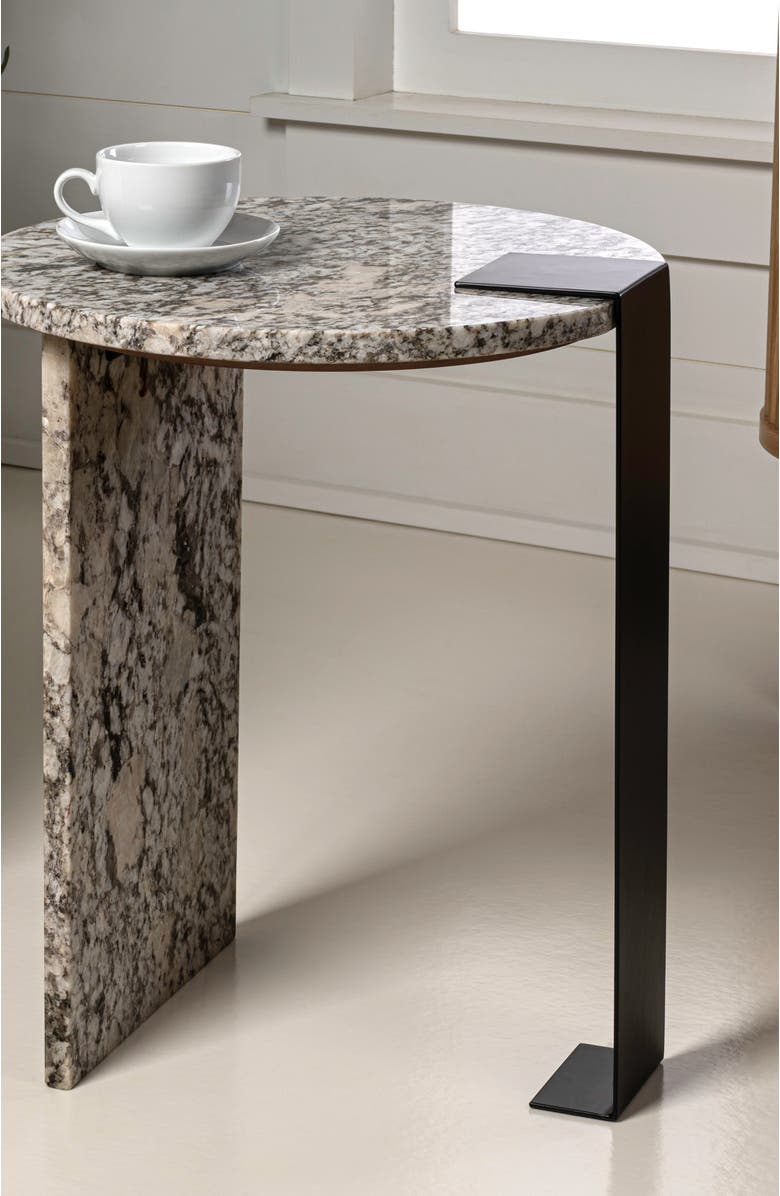 JONATHAN Y Lyra Modern Round Asymmetrical Marble Accent Table, Veined Stone with Iron Metal Base for Living Room, Alternate, color, Ivory/Black