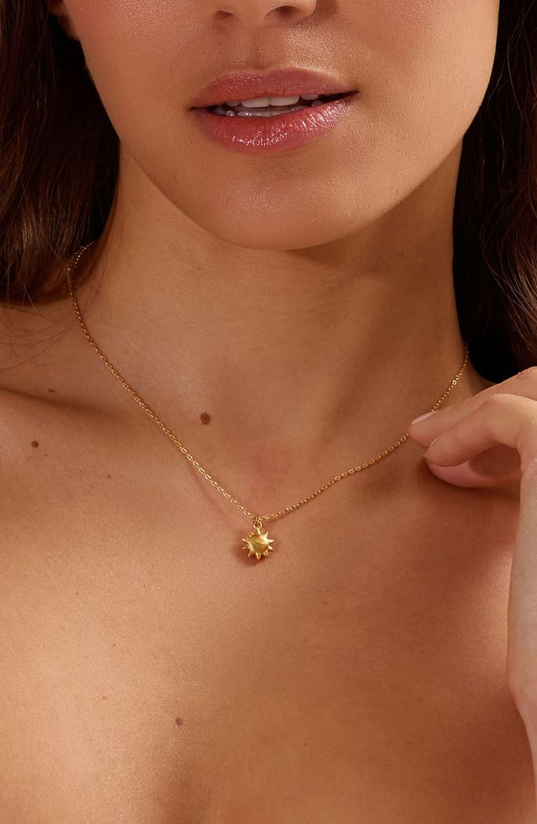 Satya Jewelry Here Comes the Sun Necklace, Alternate, color, Gold