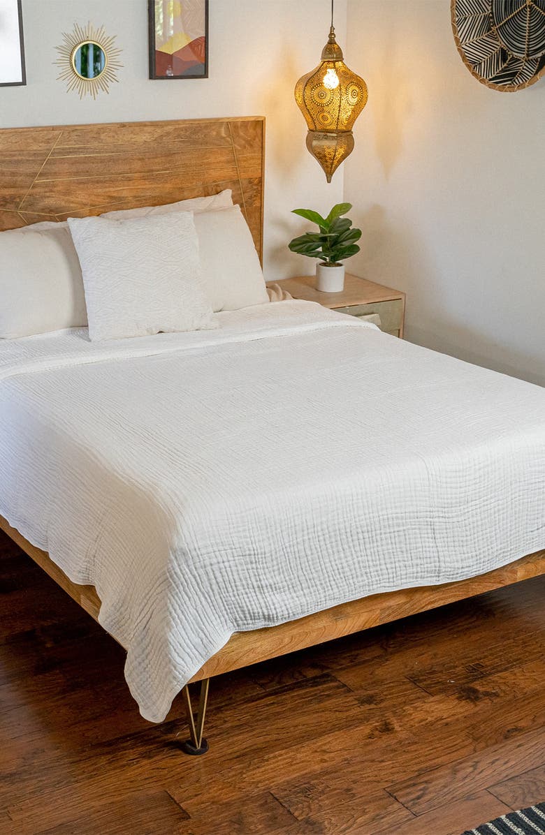 Comfy Cubs Adult Muslin Blanket, Alternate, color, White