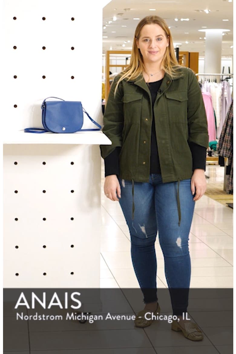 Small Le Foulonne Leather Crossbody Bag video
