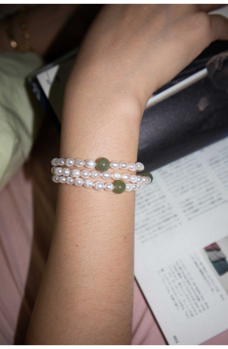seree Isa Pearl and green jade bracelet, Alternate, color, 