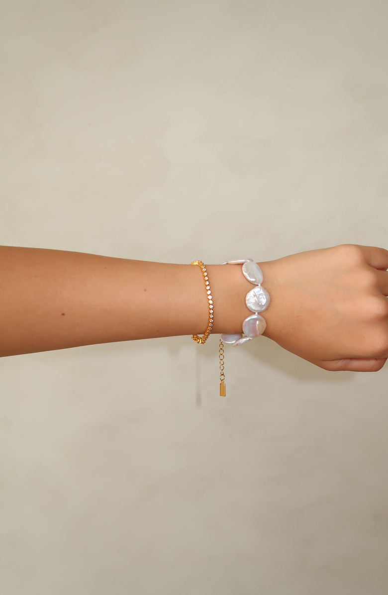 Joiana Jewelry Coin Pearl Bracelet, Alternate, color, Off White / Gold
