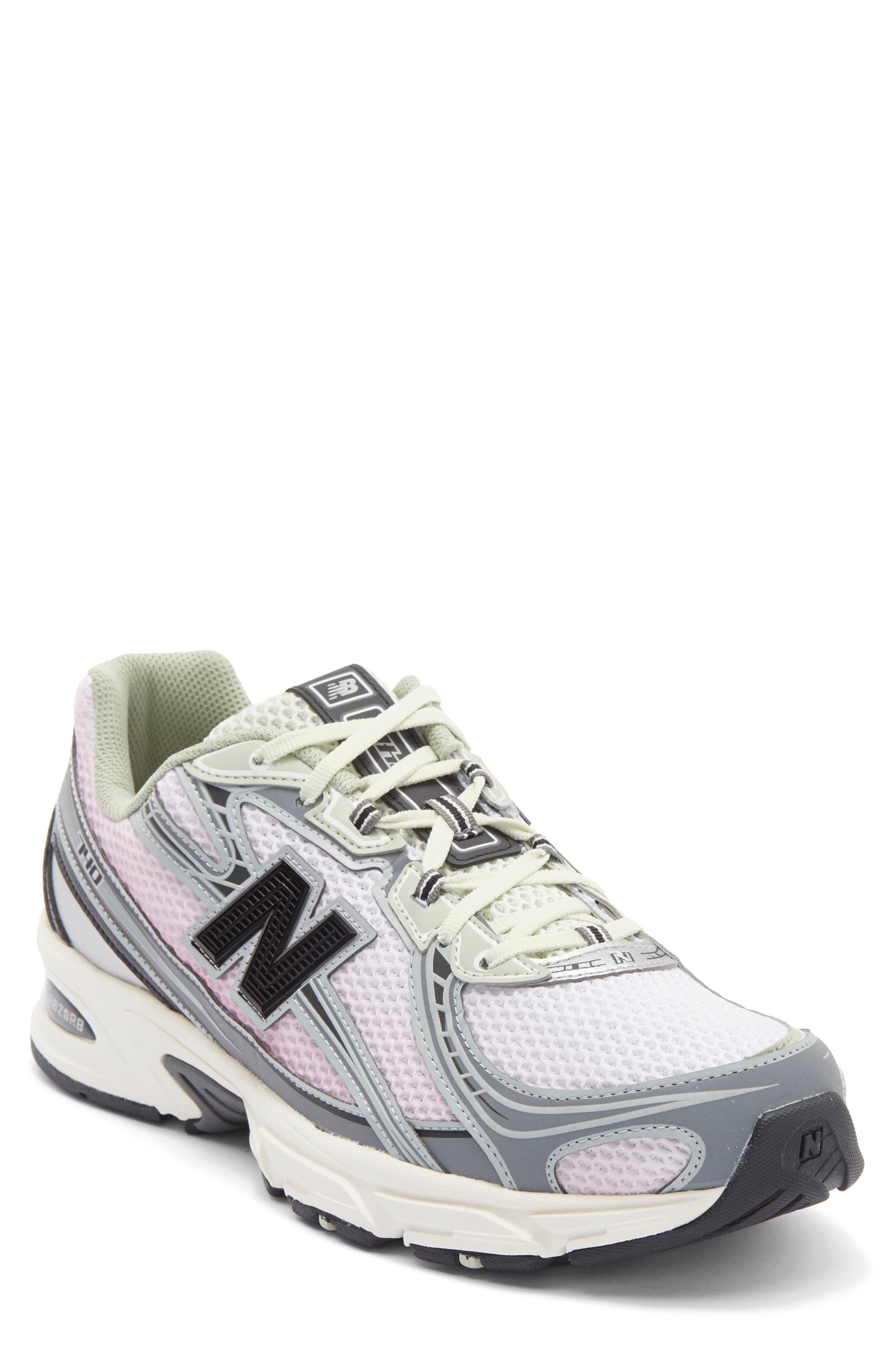 New Balance 740 Running Shoe